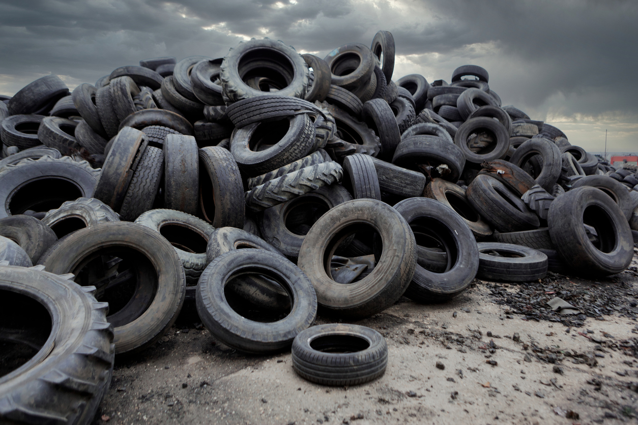 Pyrolysis for tyre waste